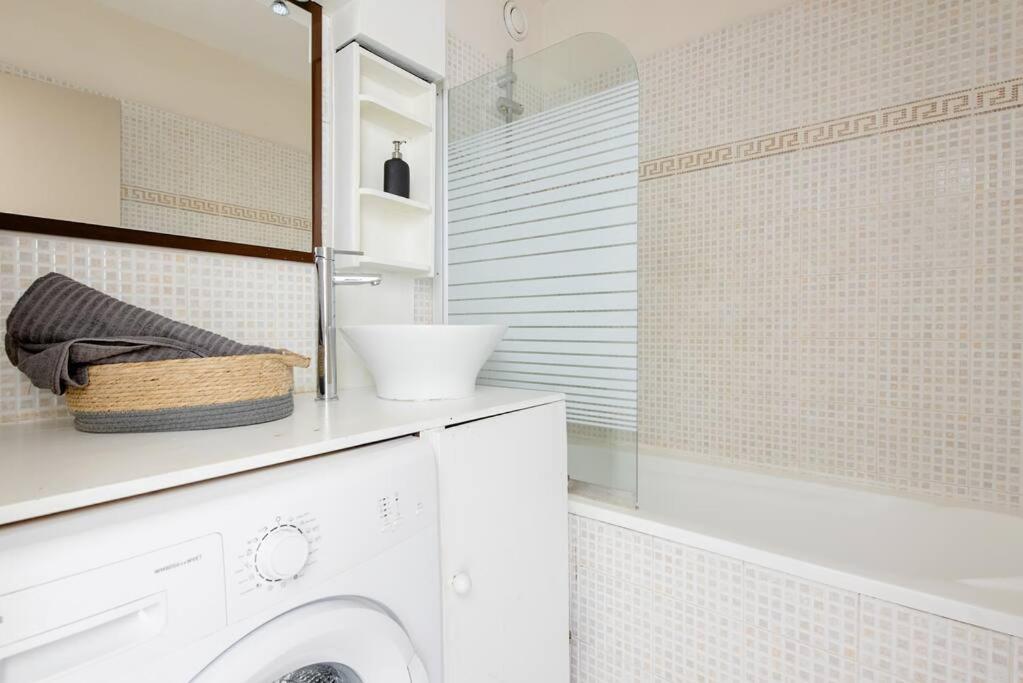 Park & Suites -Wifi-Netflix-Vue Marsiglia Esterno foto