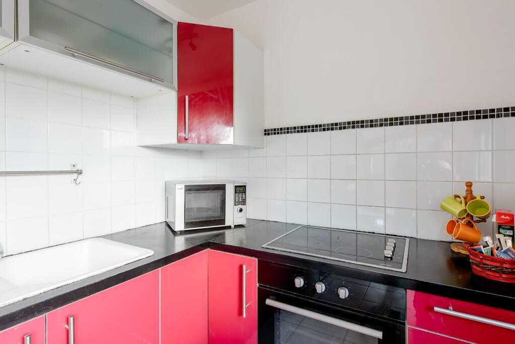 Park & Suites -Wifi-Netflix-Vue Marsiglia Esterno foto